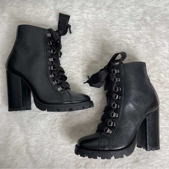 Schutz Zhara Lace-Up Boot in black size 5 - Picture 14 of 14